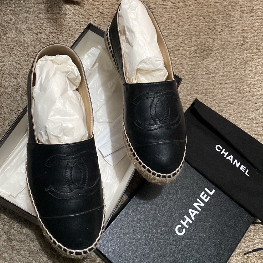 Chanel Women shoes - Picture 3 of 6